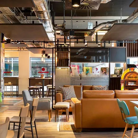 Ibis Styles Glasgow Central-2